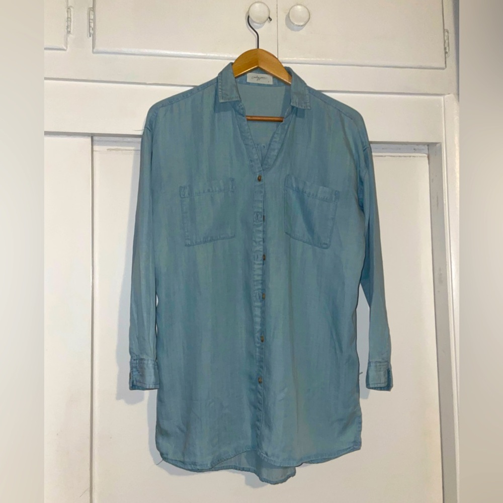 Carly Jean Los Angeles Chambray Button Down Top